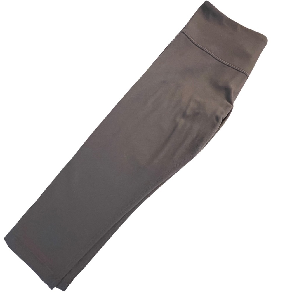Lululemon Athletica Purple Crops, Sz 8